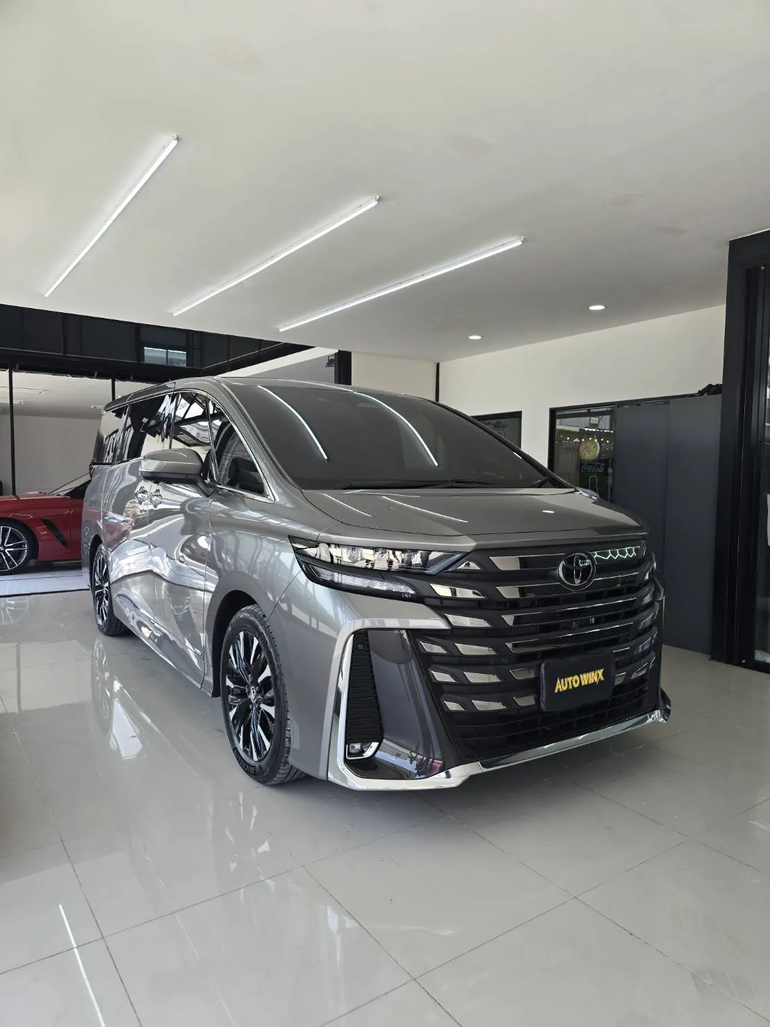 ผลงานฟิล์มกันรอยรอบคัน Toyota Alphard 40 สีเทา โดย Auto Winx