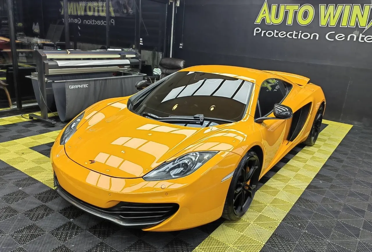 ผลงานฟิล์มกันรอยรอบคัน McLaren MP4-12C สีส้ม โดย Auto Winx